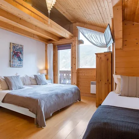 Chalet Muguet Gauche With Hot Tub Sleeps 10 Central Morzine Exterior photo