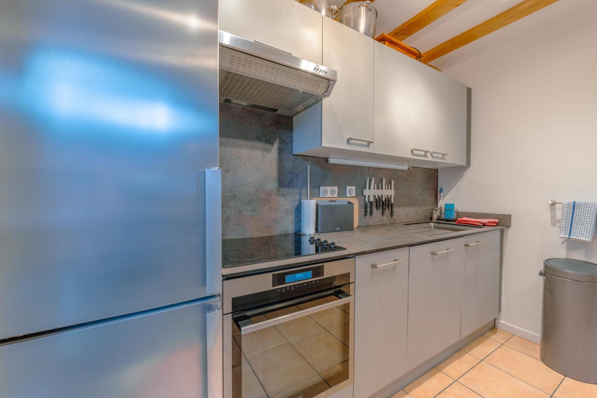Muguet Gauche With Hot Tub Sleeps 10 * Morzine